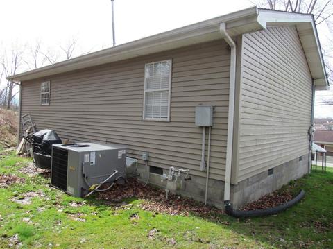 221 Hatfield, Corbin, KY 40701 photo 5