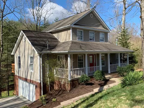 105 Cloverbrook Ln, Corbin, KY 40701 photo 1