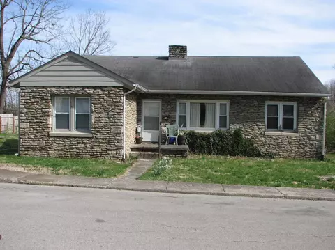 820 E 8th St, Paris, KY 40361 photo 1