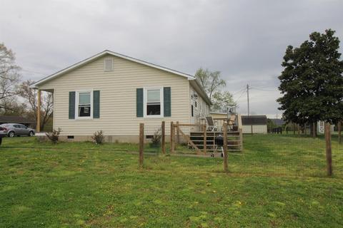146 Cox St, Stanton, KY 40380 photo 3