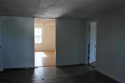 359 E Washington St, Winchester, KY 40391 photo 10