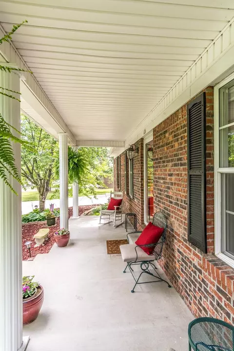 126 S Cumberland St, Berea, KY 40403 photo 9