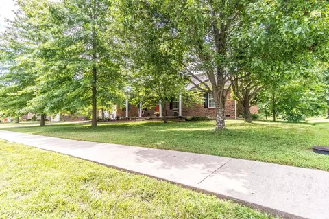 126 S Cumberland St, Berea, KY 40403 photo 6