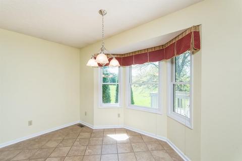 111 Morgan Dr, Richmond, KY 40475 photo 9