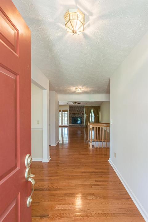 111 Morgan Dr, Richmond, KY 40475 photo 2