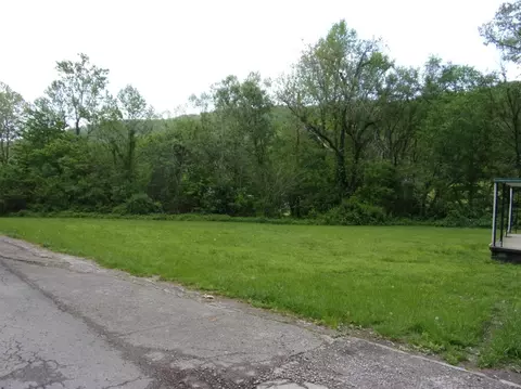 225 Valley View Dr, Coldiron, KY 40819 photo 6
