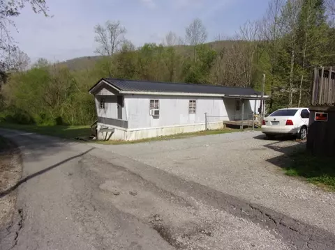 225 Valley View Dr, Coldiron, KY 40819 photo 11