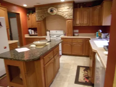 225 Valley View Dr, Coldiron, KY 40819 photo 24