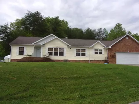 225 Valley View Dr, Coldiron, KY 40819 photo 1