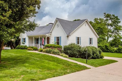 336 Farmbrook Cir, Frankfort, KY 40601 photo 3