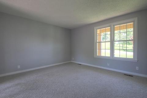 47 Brian Dr, Corbin, KY 40701 photo 3