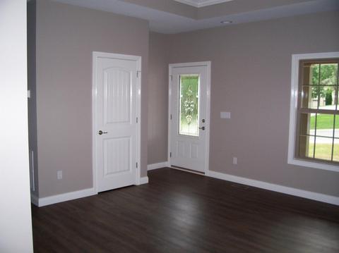 1020 Eagle Point Dr, Berea, KY 40403 photo 2