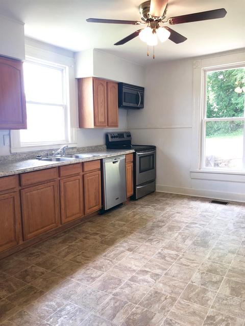 728 E College St, Georgetown, KY 40324 photo 6