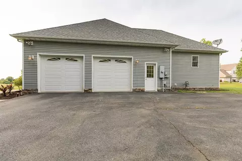 399 Northside Dr, Midway, KY 40347 photo 36