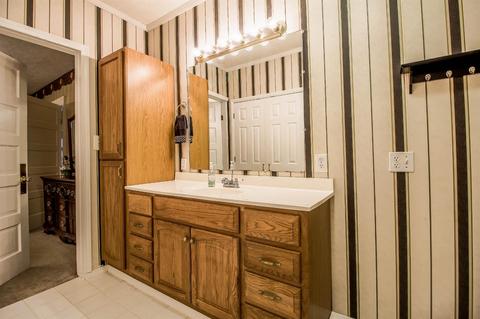 155 E Main St, Paris, KY 40361 photo 5
