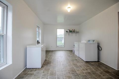 155 E Main St, Paris, KY 40361 photo 13