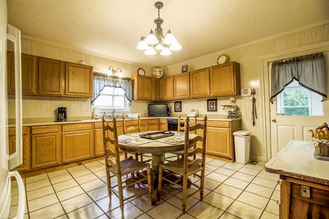 155 E Main St, Paris, KY 40361 photo 12