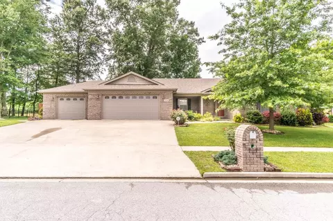 224 Keith Dr, Berea, KY 40403 photo 1