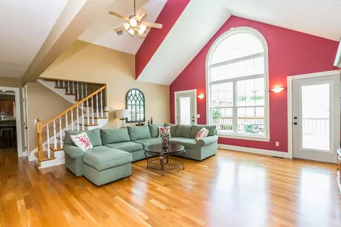 275 Oregon Rd, Salvisa, KY 40372 photo 3
