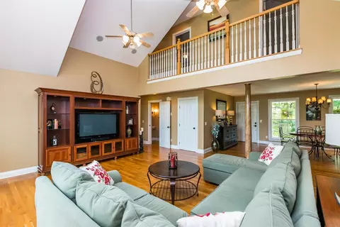 275 Oregon Rd, Salvisa, KY 40372 photo 5