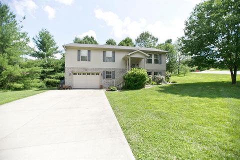 1015 Eagle Point Estates Dr, Berea, KY 40403 photo 1