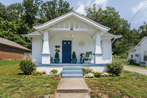 111 Walnut St, Berea, KY 40403 photo 1