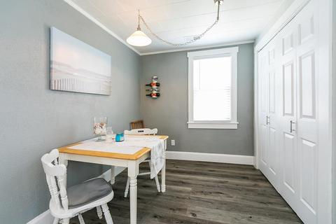 111 Walnut St, Berea, KY 40403 photo 9