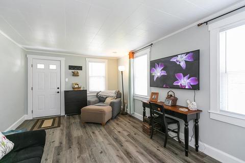 111 Walnut St, Berea, KY 40403 photo 4