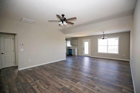 653 Northfork Dr, Berea, KY 40403 photo 2