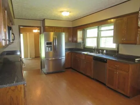 1161 W Barker Ln, Berea, KY 40403 photo 13