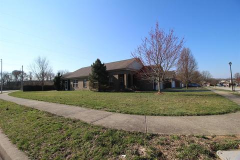 100 Back Stretch Dr, Georgetown, KY 40324 photo 2