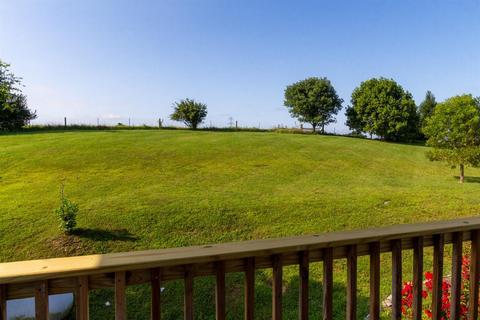 385 Donmar, Lancaster, KY 40444 photo 46