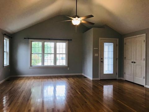 419 Pepper Dr, Berea, KY 40403 photo 2