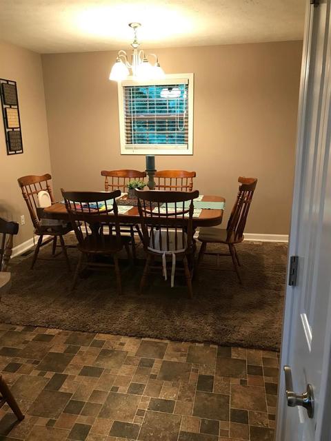 1007 Eagle Point Dr, Berea, KY 40403 photo 3