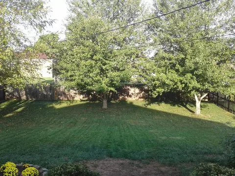 1014 Devane Ln, Frankfort, KY 40601 photo 3