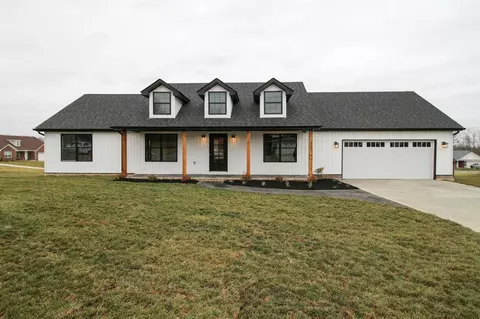 205 Andover Dr, Berea, KY 40403 photo 1