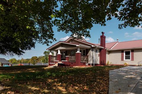 81 E Monroe St, Corbin, KY 40701 photo 2