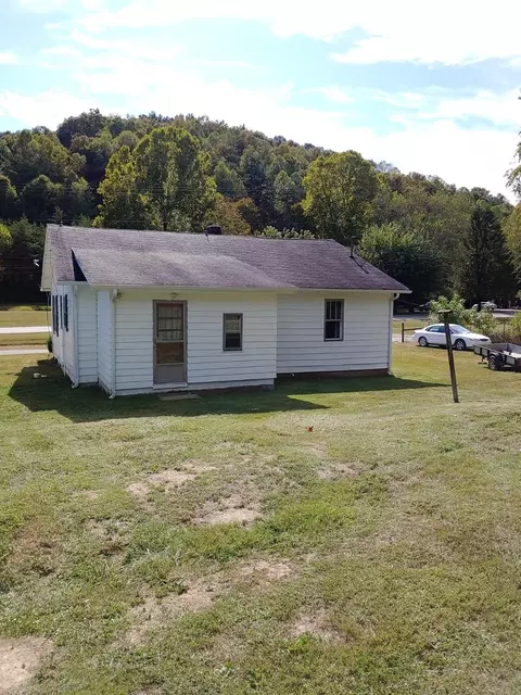 161 S Lower Calloway Loop, Mount Vernon, KY 40456 photo 2