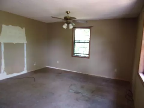 45 E Kenneth Ln, Baxter, KY 40806 photo 8