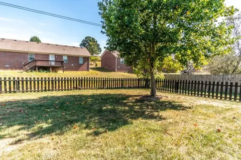1025 J D Cir, Berea, KY 40403 photo 10
