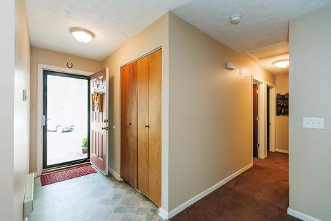 2 Crest Ct, Paris, KY 40361 photo 3