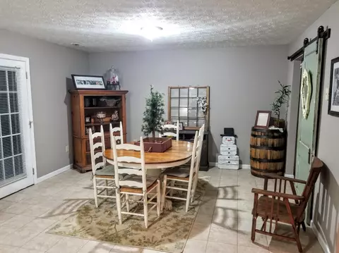 613 Rita Ln, Corbin, KY 40701 photo 9