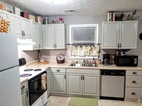 613 Rita Ln, Corbin, KY 40701 photo 5