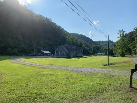 1551 Millstone Rd, Millstone, KY 41838 photo 1