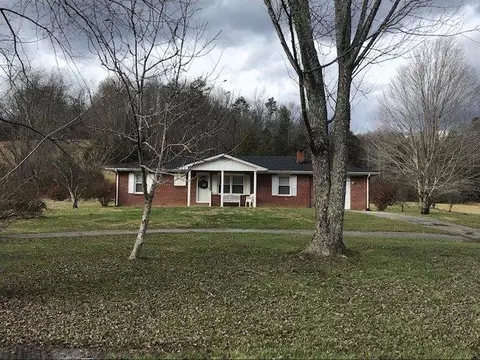 2805 Big Barn Rd, Tyner, KY 40486 photo 2