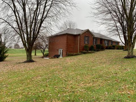 504 Gladson Dr, Berea, KY 40403 photo 3