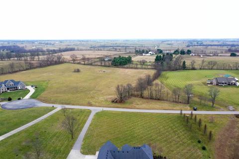 140 Grable Ln, Georgetown, KY 40324 photo 2