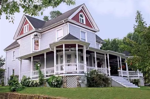 118 Springfield, Bloomfield, KY 40008 photo 1