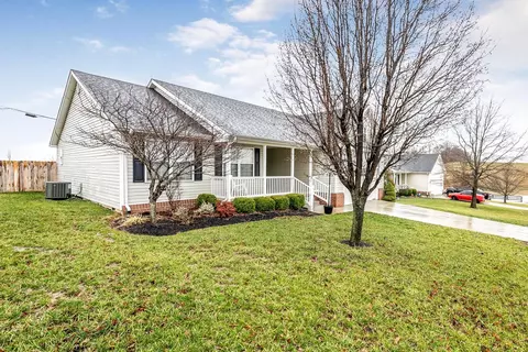 108 Augusta Dr, Mount Sterling, KY 40353 photo 3