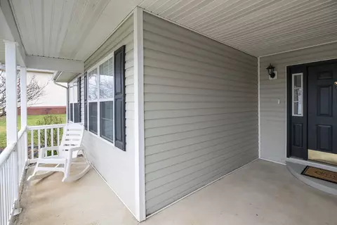 108 Augusta Dr, Mount Sterling, KY 40353 photo 4